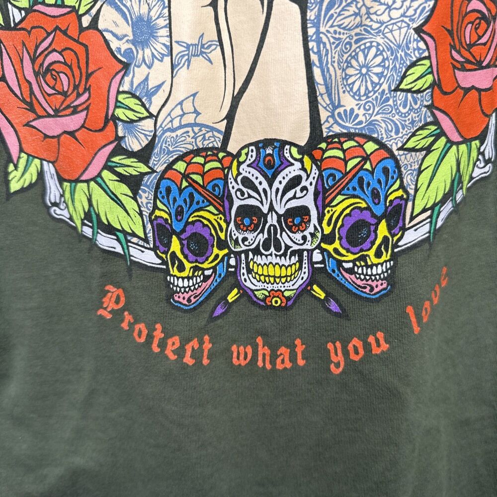Sullen Art Collective T Shirt Mens Medium M Green Skull Roses Graphic Tattoo Tee - Picture 6 of 8